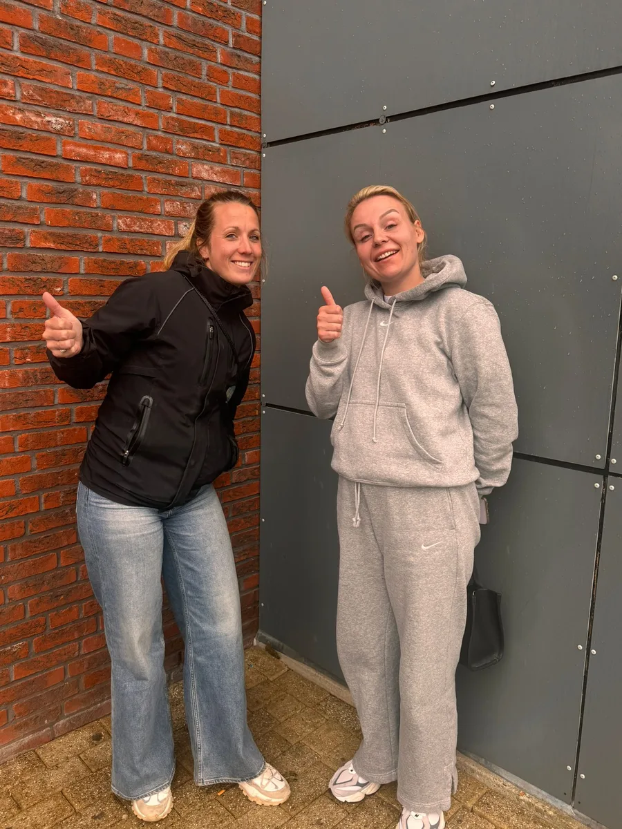 Geslaagde cursisten theorie C1 rijbewijs bij NuVrachtwagen