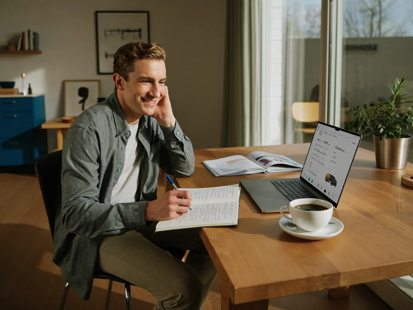 Aspirant-vrachtwagenchauffeur oefent thuis gratis voor het theorie-examen